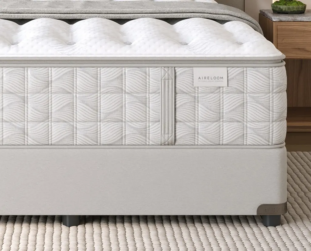 AireloomLuxeTopMattressRoomPLPMar202603
