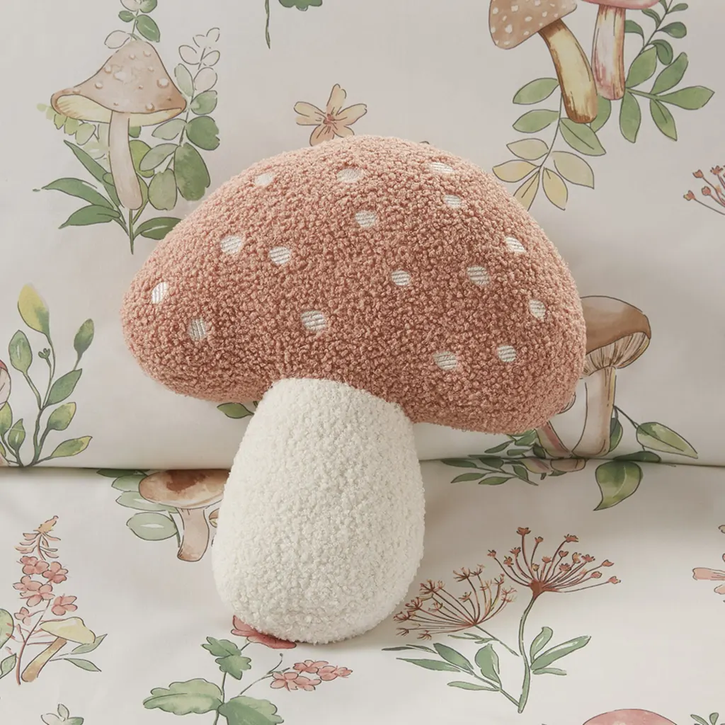 GwenMushroomGardenComforterSetDetailJuly202504