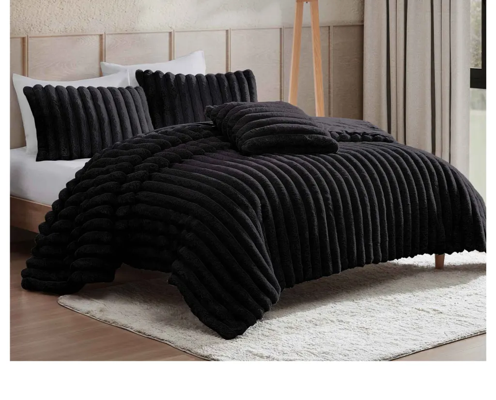 LushChannelBlackComforterSet1