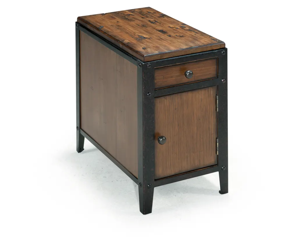 PinebrookCabinetEndTable1_oalqpq