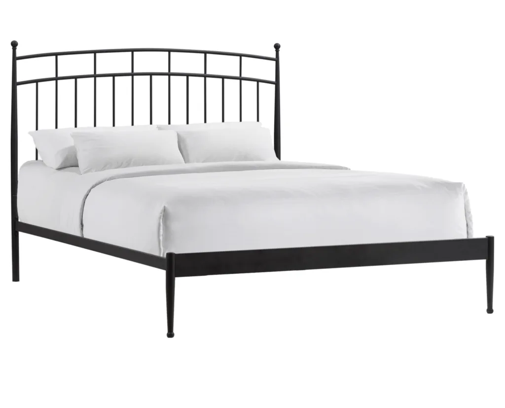 TraditionalQueenMetalBed1