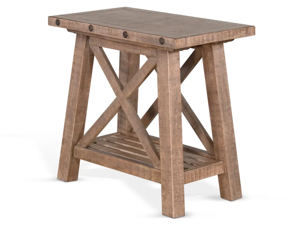 VintonLightChairsideTable1_xpyiew
